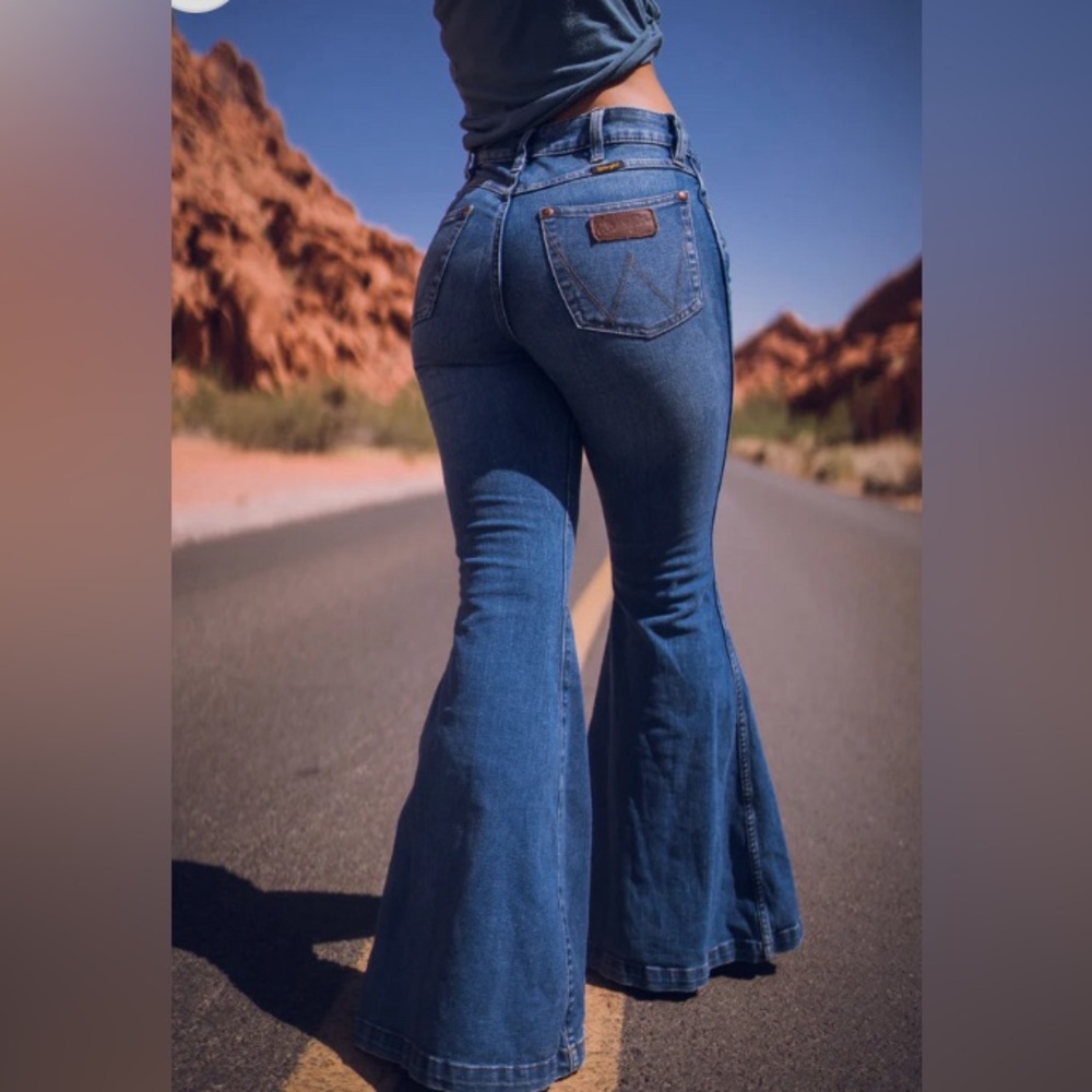 Wrangler Retro Bell Bottoms